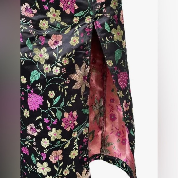 Lulu’s Make a Move Black Satin Floral Jacquard Strapless Midi Dress - Picture 5 of 10